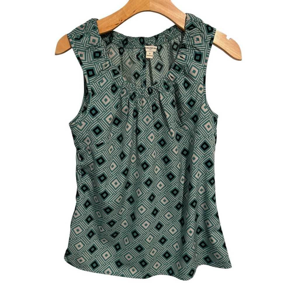 Banana Republic Sleeveless Blouse Women's Small Blue Diamond